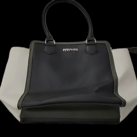 Reaction Kenneth Cole Bag - Picture 1 of 8